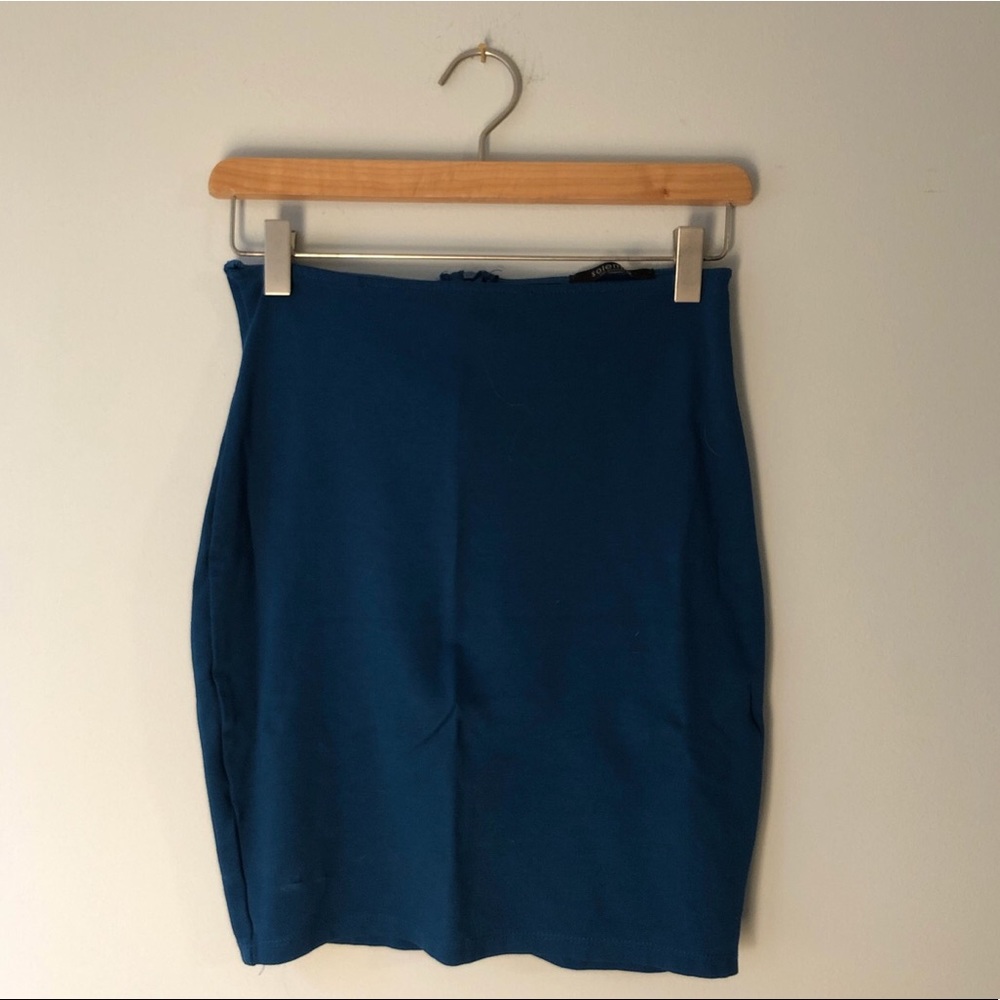mini skirt